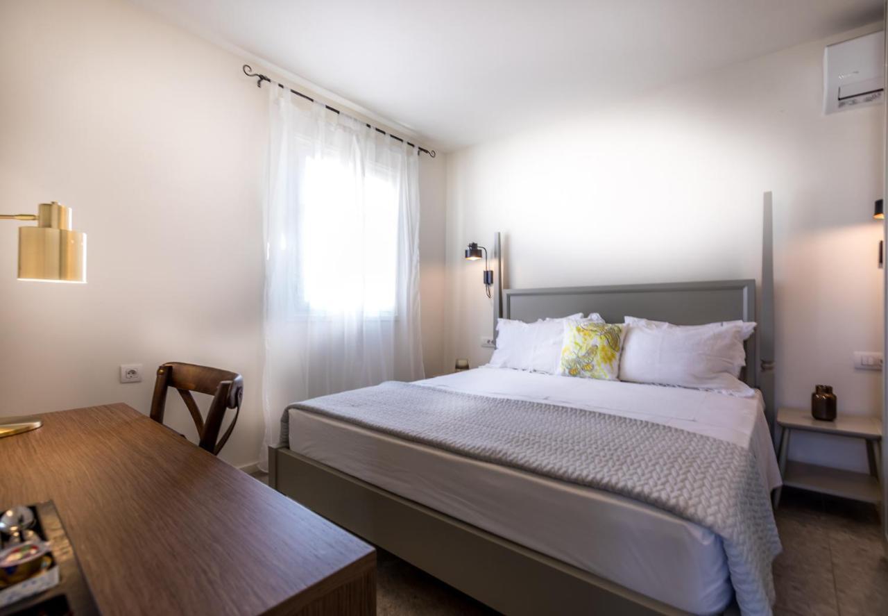 Lemon Tree House Aparthotel Karpathos Bagian luar foto
